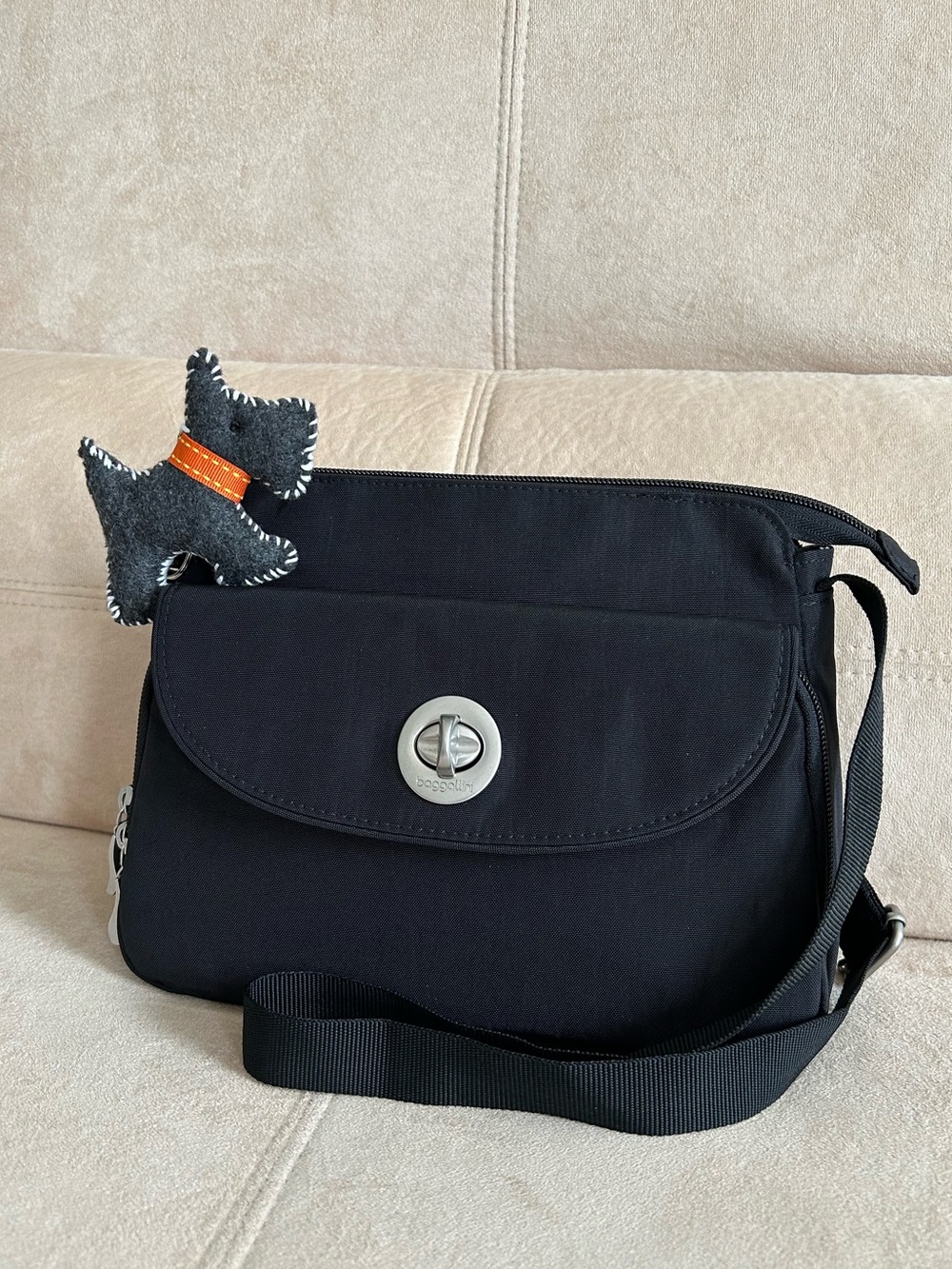 NEW Baggallini Crossbody Travel Purse, RFID & Interior Organization